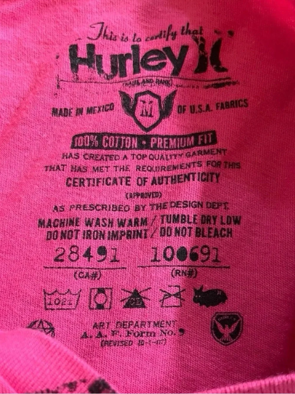Women’s Y2K Vintage Hurley Skater Pink Graphic Shirt Size M